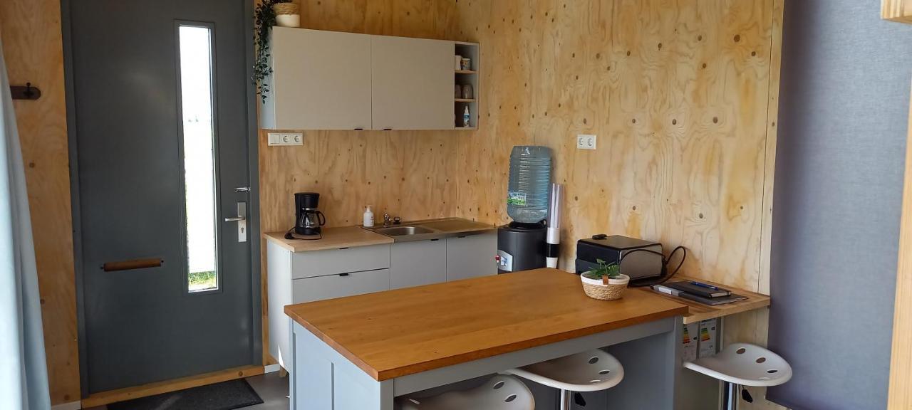 Tiny House Het Polderhuisje Streefkerk Bagian luar foto
